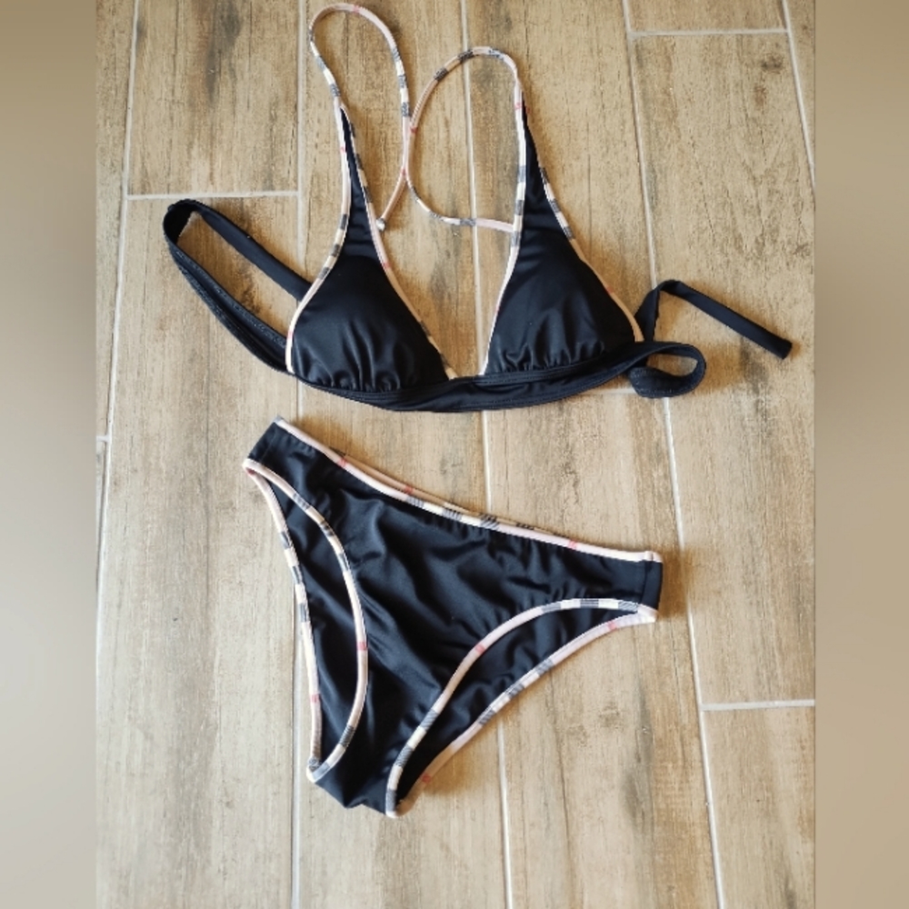 Burberry bikini